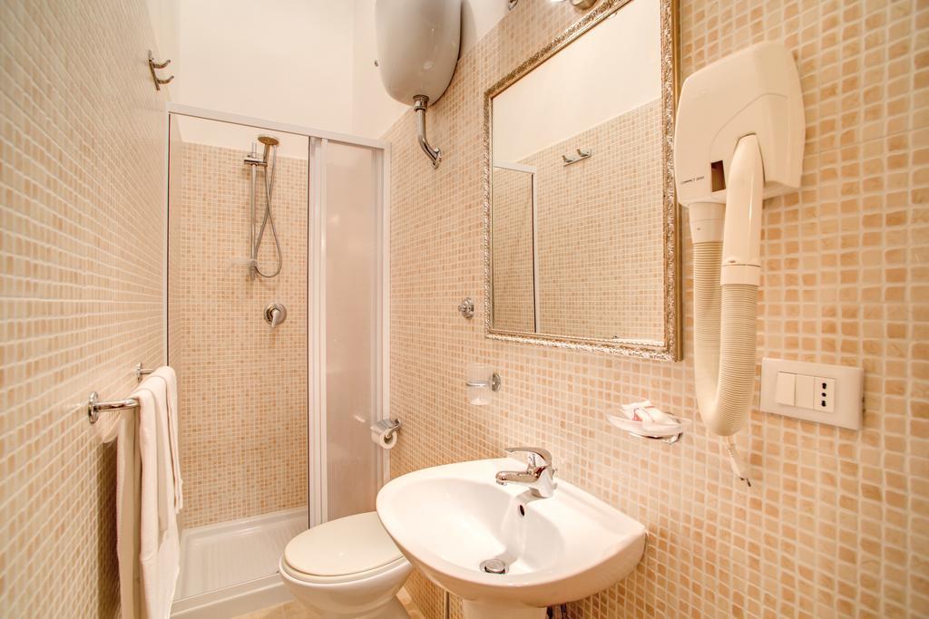 Monti Guest House - Affittacamere روما المظهر الخارجي الصورة