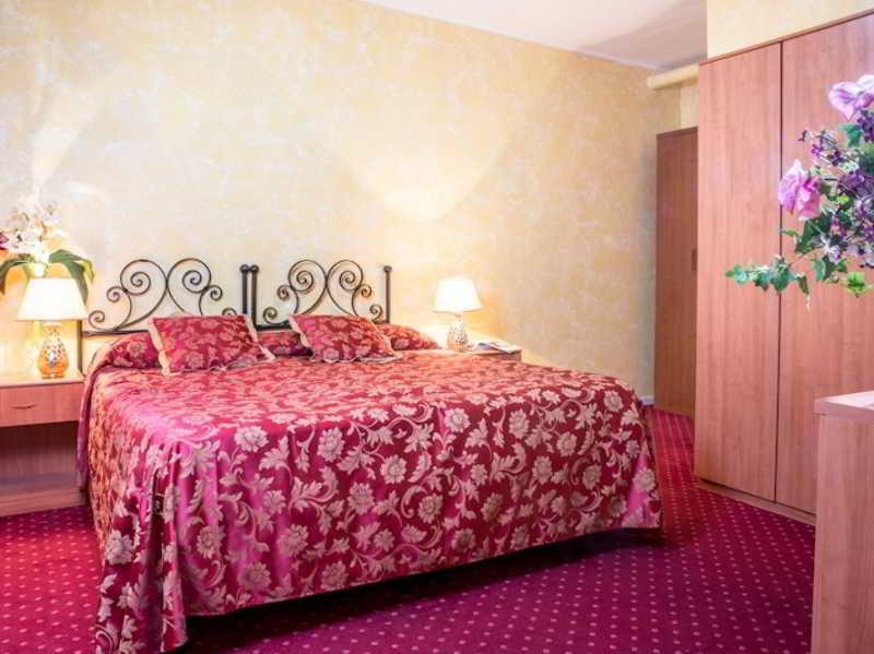 Monti Guest House - Affittacamere روما المظهر الخارجي الصورة