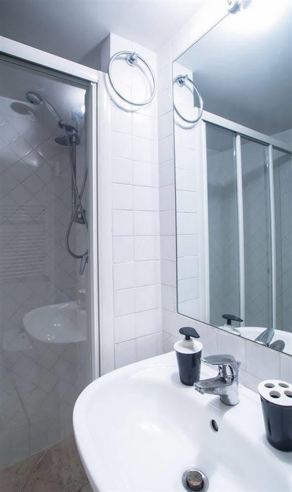 Monti Guest House - Affittacamere روما المظهر الخارجي الصورة