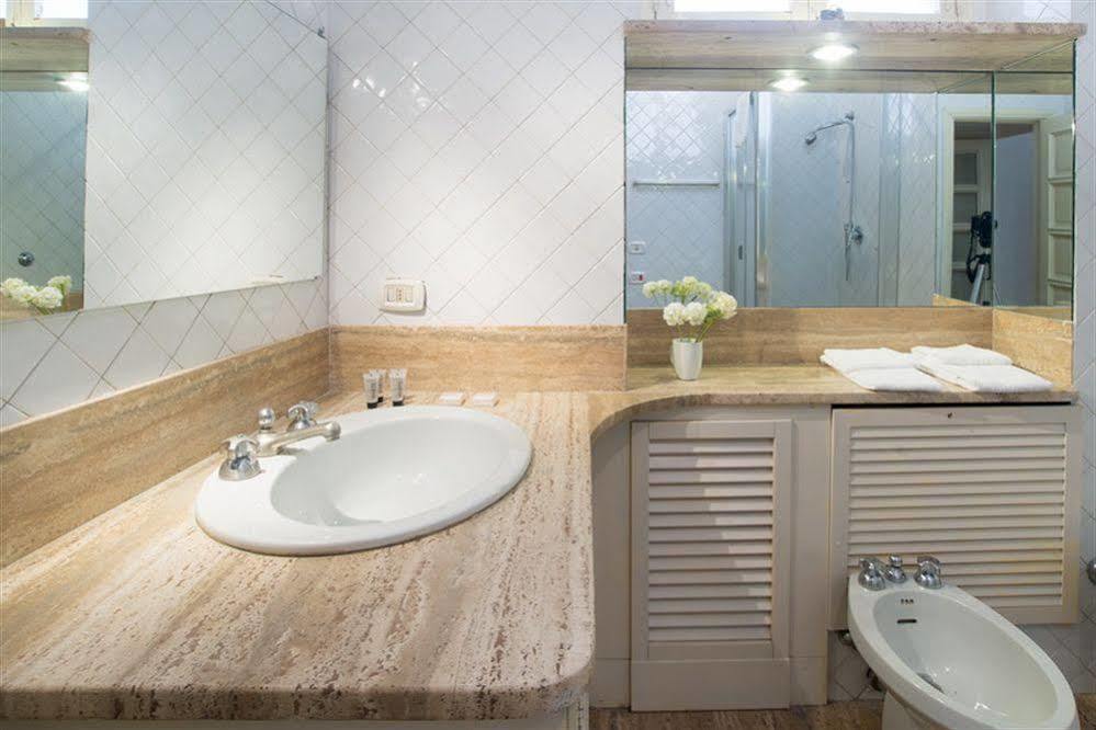 Monti Guest House - Affittacamere روما المظهر الخارجي الصورة